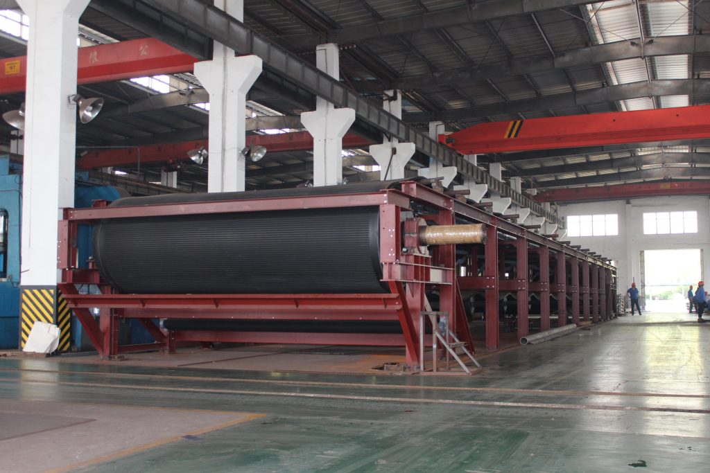 Horizontal rubber belt vacuum filter 120㎡ (2)