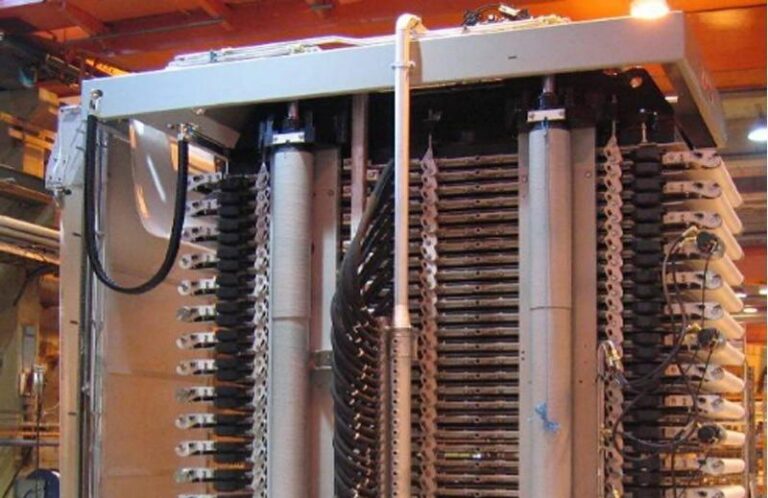 بررسی برنامه های کاربردی مطبوعات فیلتر عمودی در صنعت