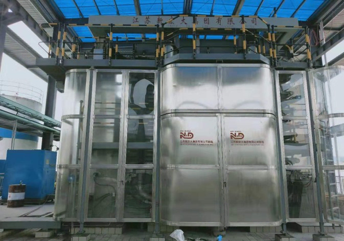 Vertical filter press